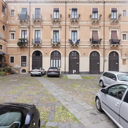 公寓 Aitinae Dimora Armonia *