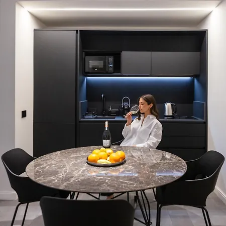 公寓 Aitinae Dimora Armonia *